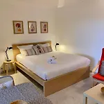 5 Minutes Cannes Et Plages, Terrasse, Piscine Apartman Vallauris