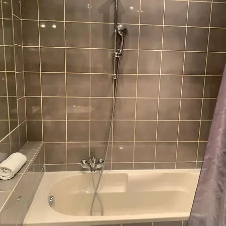 5 Minutes Cannes Et Plages, Terrasse, Piscine 瓦洛里