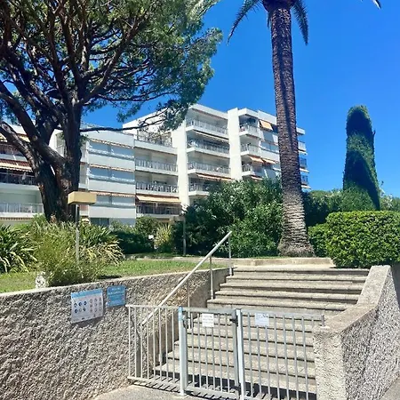 Apartment 5 Minutes Cannes Et Plages, Terrasse, Piscine *