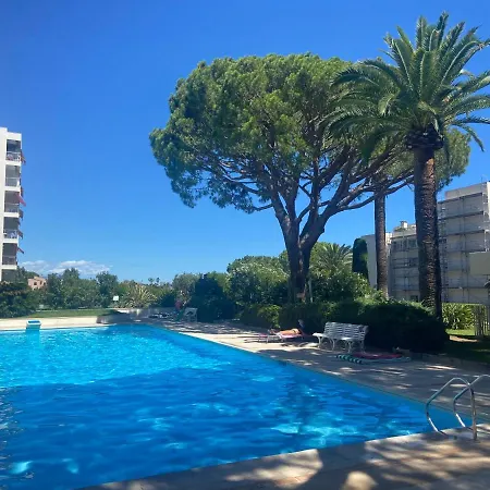 5 Minutes Cannes Et Plages, Terrasse, Piscine Apartment Vallauris
