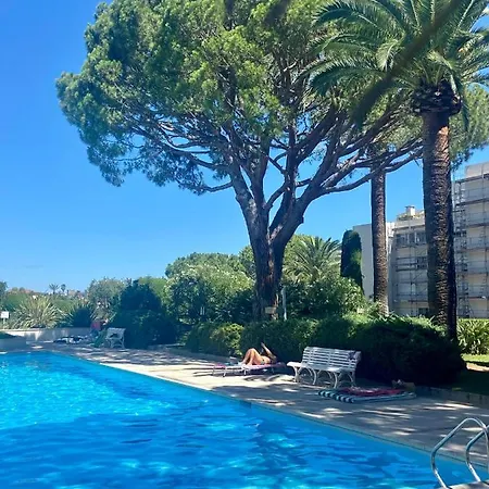 5 Minutes Cannes Et Plages, Terrasse, Piscine Vallauris